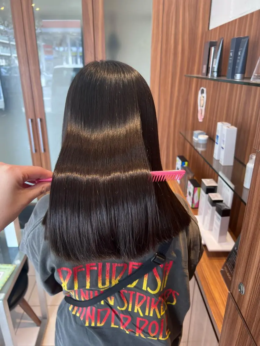 ロング パーマ 髪質改善 ストレートパーマ 大和市の白髪ぼかし 職人￤柳川拓哉のヘアスタイル