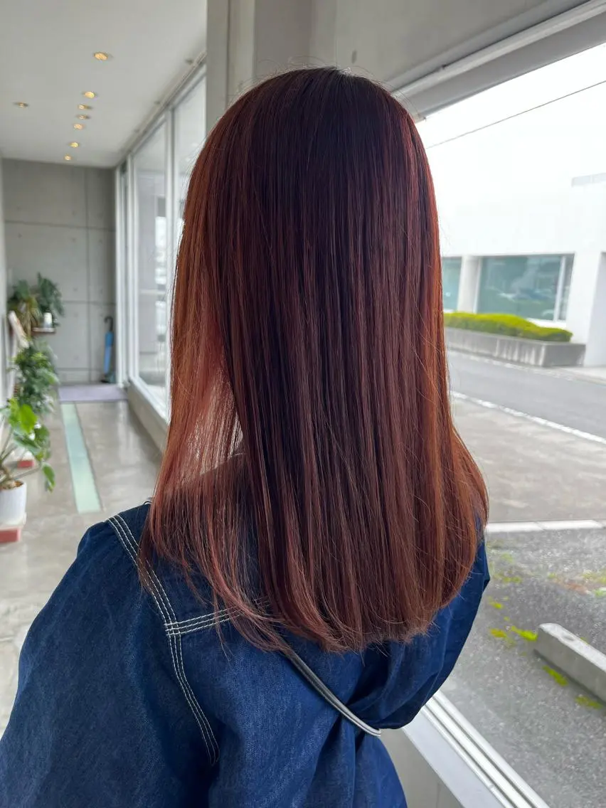 ミディアム おせ ちさとのヘアスタイル