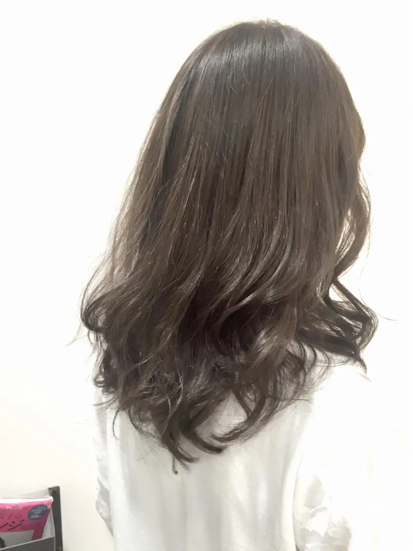 ショート ミディアム セミロング カラー イルミナカラー ハイトーンブリーチ 土坂 由志【京都】のヘアスタイル