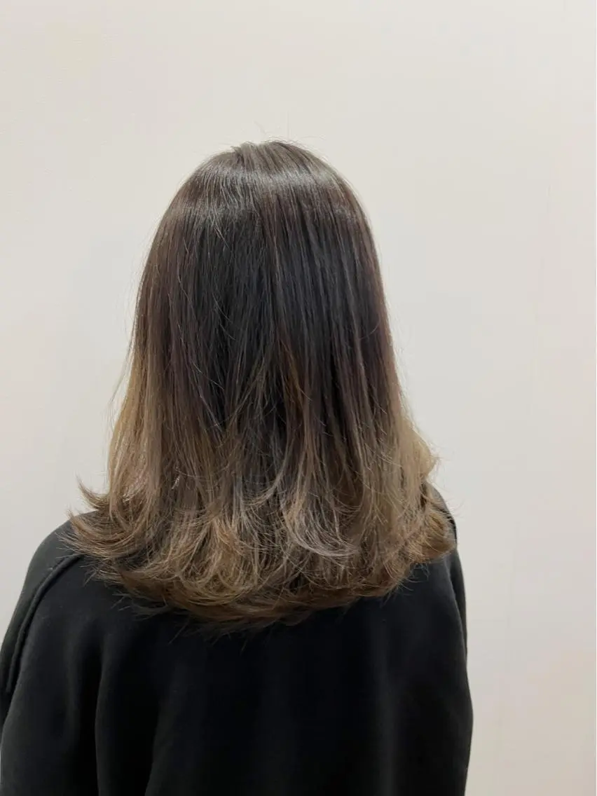 セミロング ☺︎Ayaka ☺︎のヘアスタイル