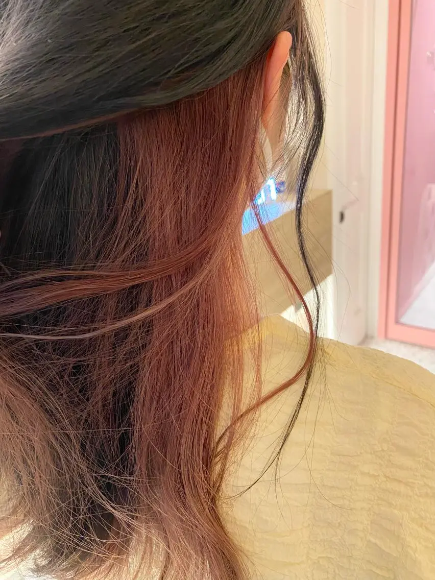 カラー 井出 くるみのヘアスタイル