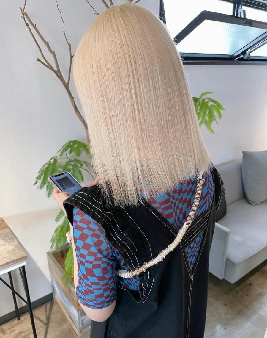 セミロング カラー ヘアカラー トリートメント ヘアセット ✨艶ブリーチカラー ✨四ノ宮裕己のヘアスタイル