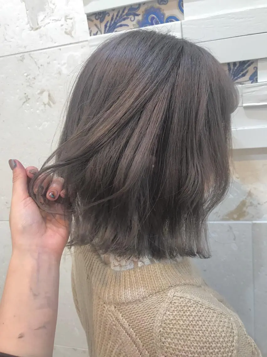 ショート カラー カット ヘアカラー トリートメント 💘カラー人気No. 1💘SAYAのヘアスタイル