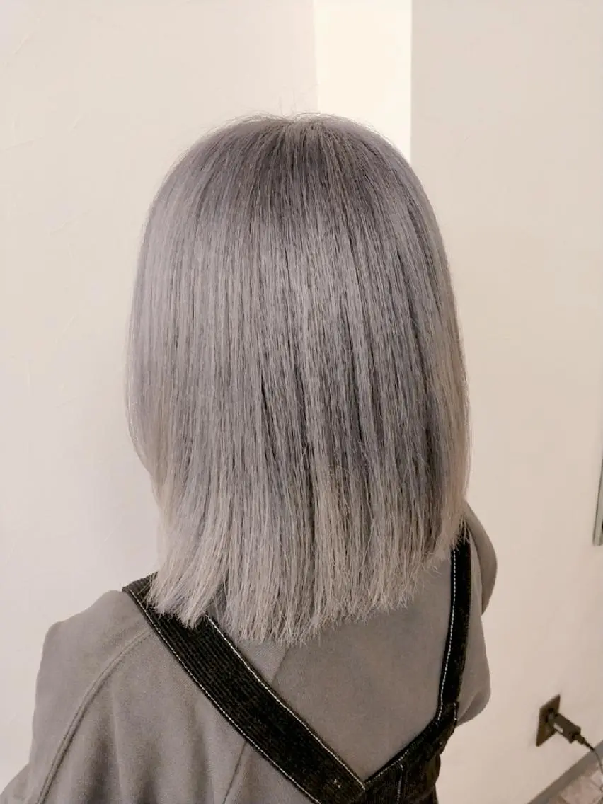 ミディアム カラー アディクシーカラー アッシュ バレイヤージュ ブリーチ ダブルカラー ヘアカラー ブリーチの神 KYONのその他イメージ