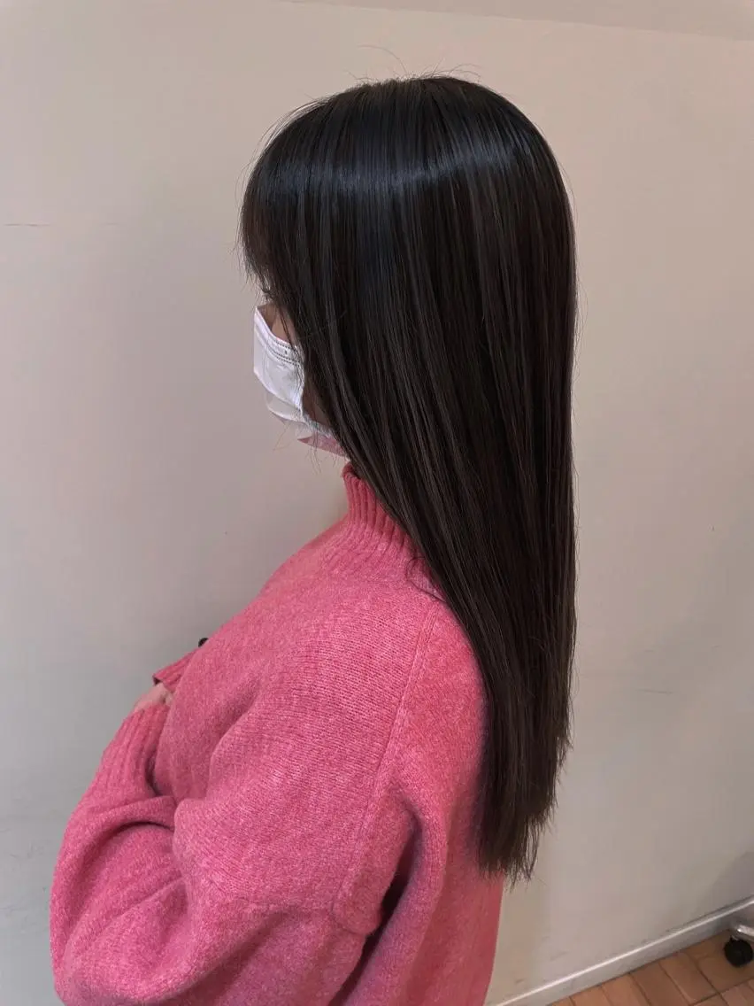ロング 松田 アカリのヘアスタイル