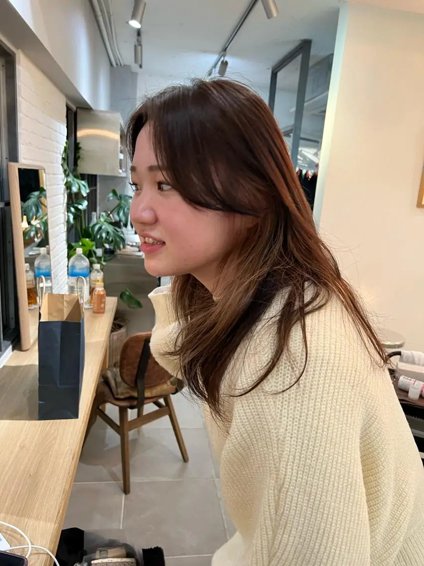 セミロング 似合わせレイヤー ＆縮毛矯正のヘアスタイル