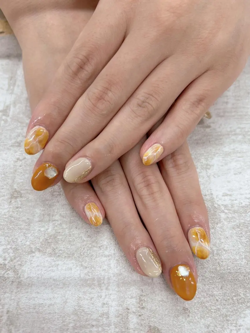 ネイル ニュアンスネイル Romine アイラッシュ&ネイルのマツエク・マツパデザイン