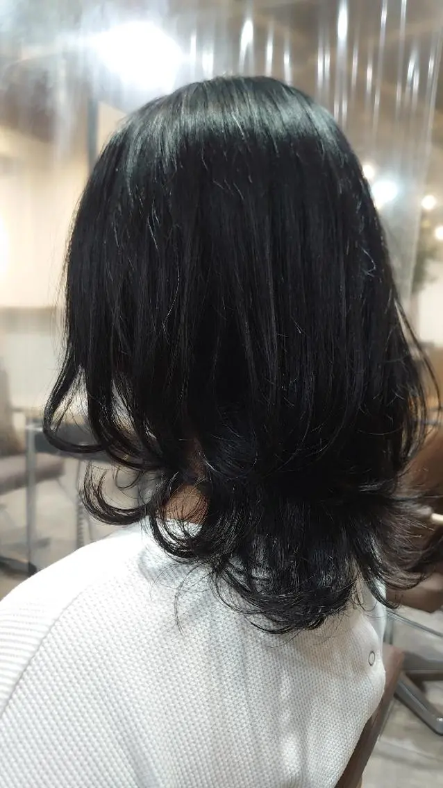 ミディアム ウルフカット カット 東梅田/艶カラー/ 大貫一輝のヘアスタイル