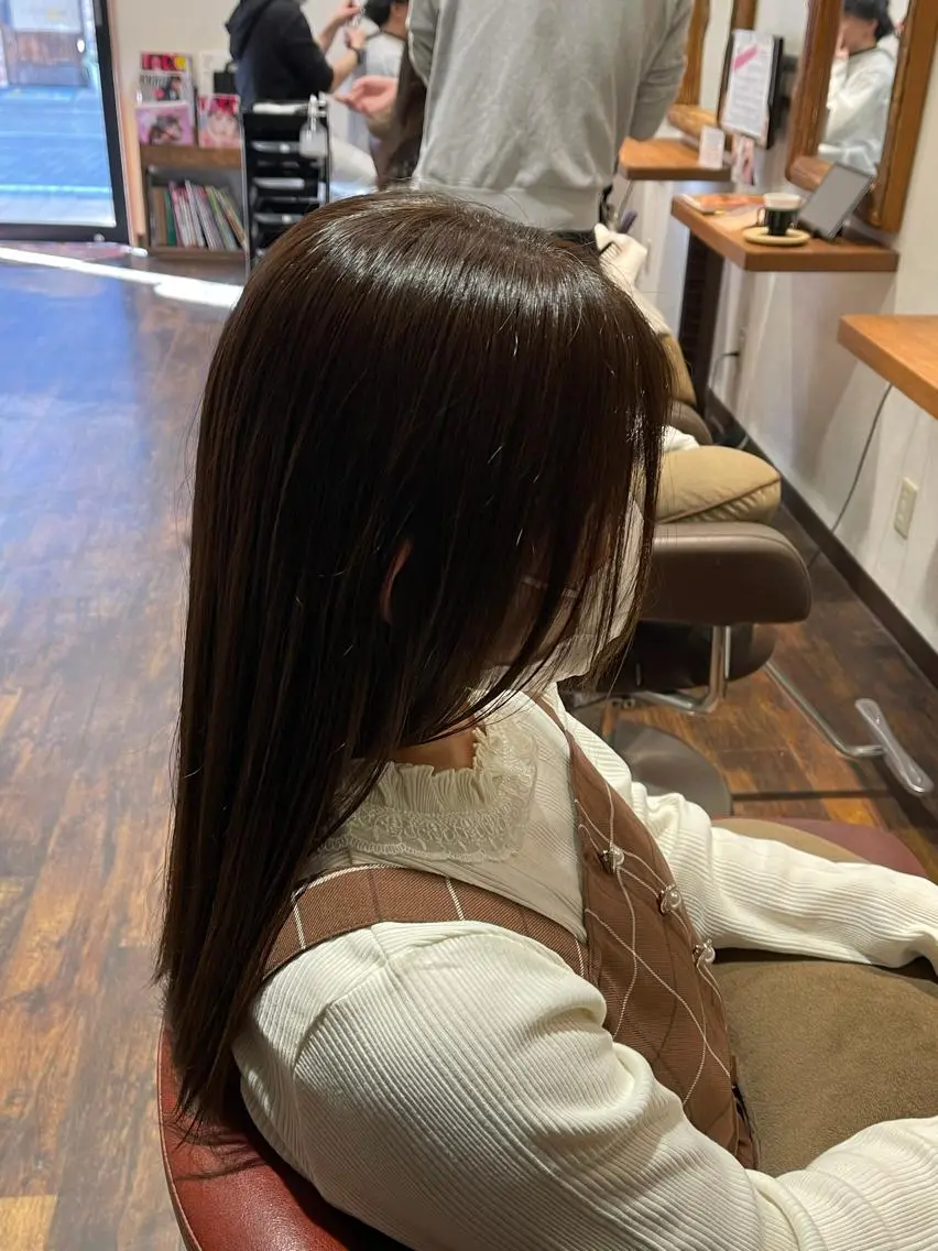 ロング カラー ヘアカラー トリートメント 縮毛髪質改善カケル 透明感カラー✨のヘアスタイル