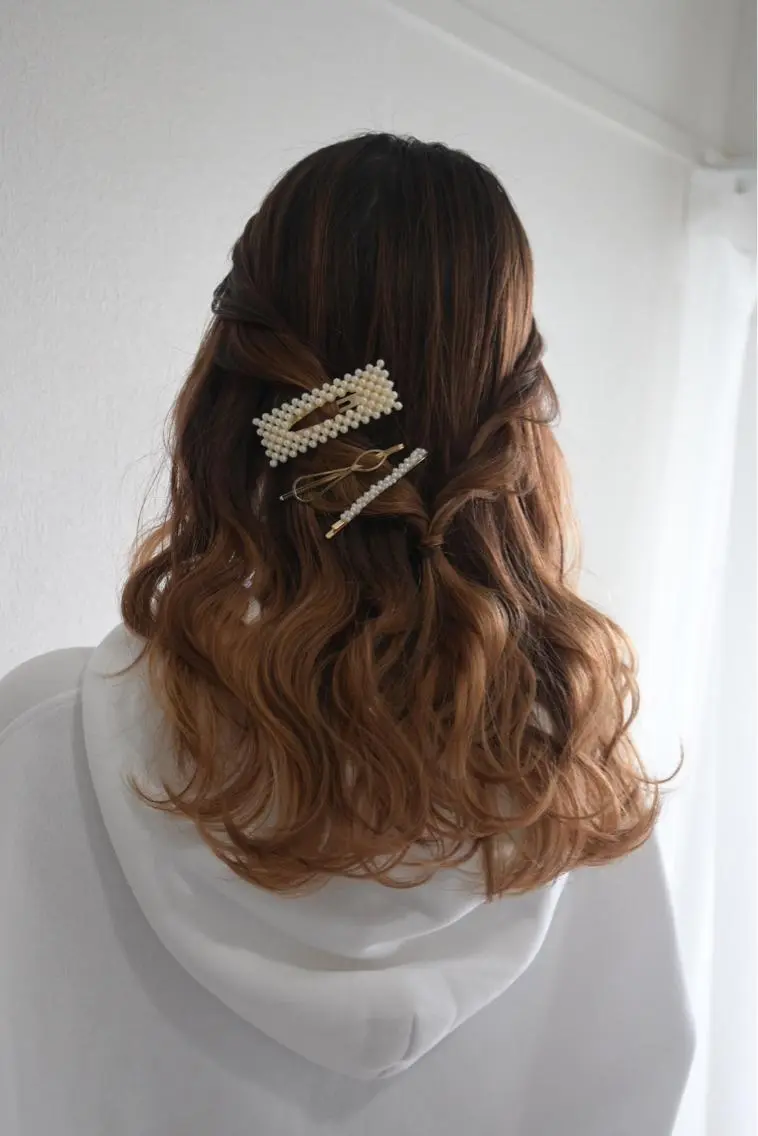ミディアム ヘアアレンジ 麻優 ヘアセットのヘアスタイル