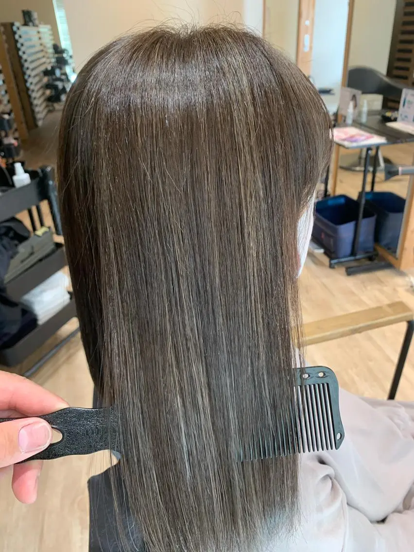 ミディアム カラー ハイライトカラー ハイライト ヘアカラー 大久保 隆蔵のヘアスタイル