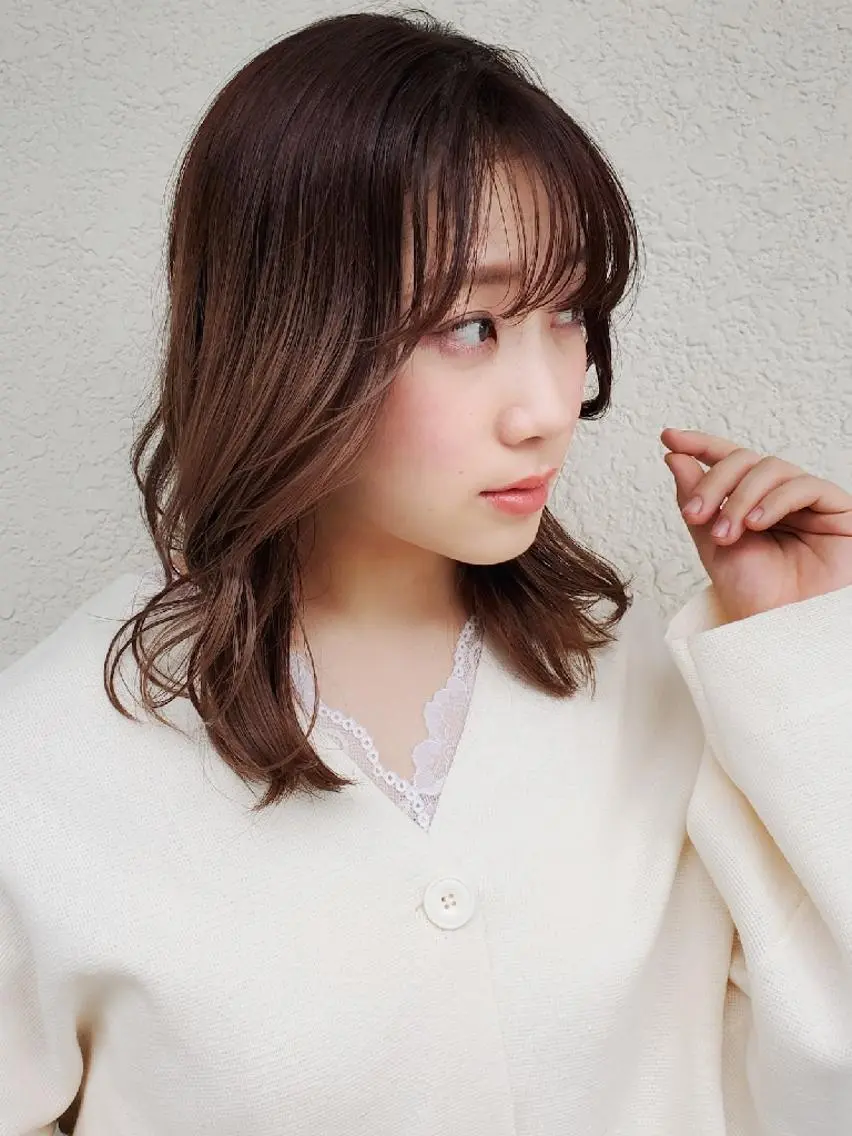 セミロング カラー 切りっぱなしボブ ショートボブ セミロングパーマ バレイヤージュ ベージュカラー カット ヘアカラー トリートメント 韓国レイヤー柔らかい 地毛風縮毛矯正/マツのヘアスタイル
