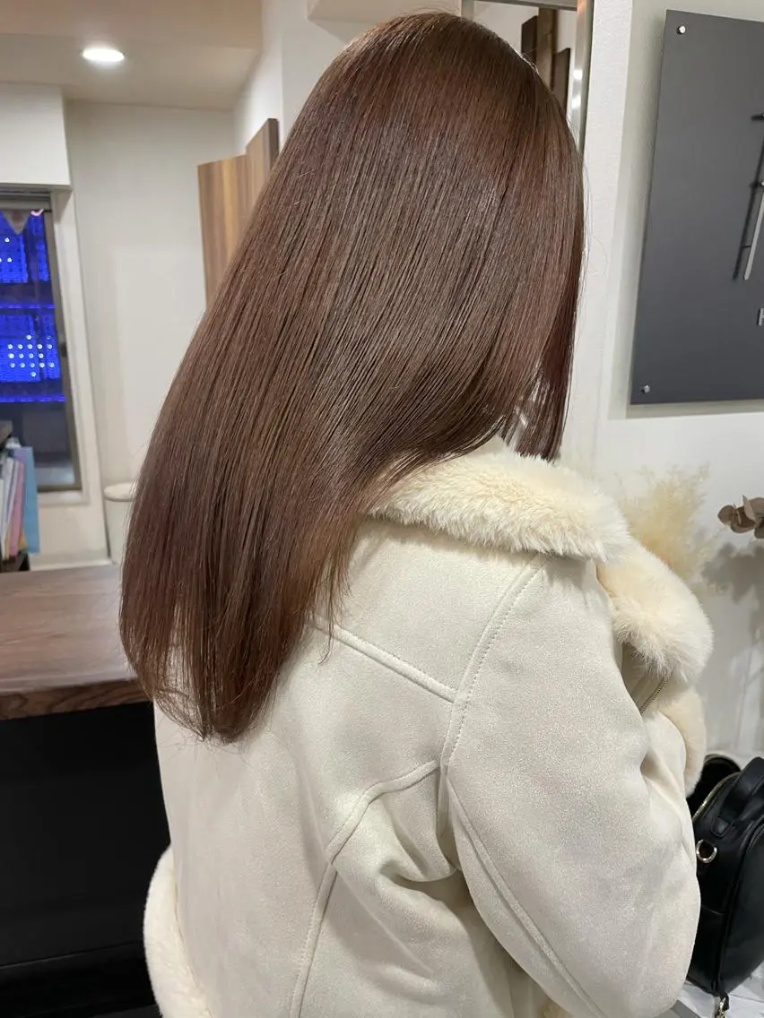 ロング ヘアカラー トリートメント nene .のヘアスタイル