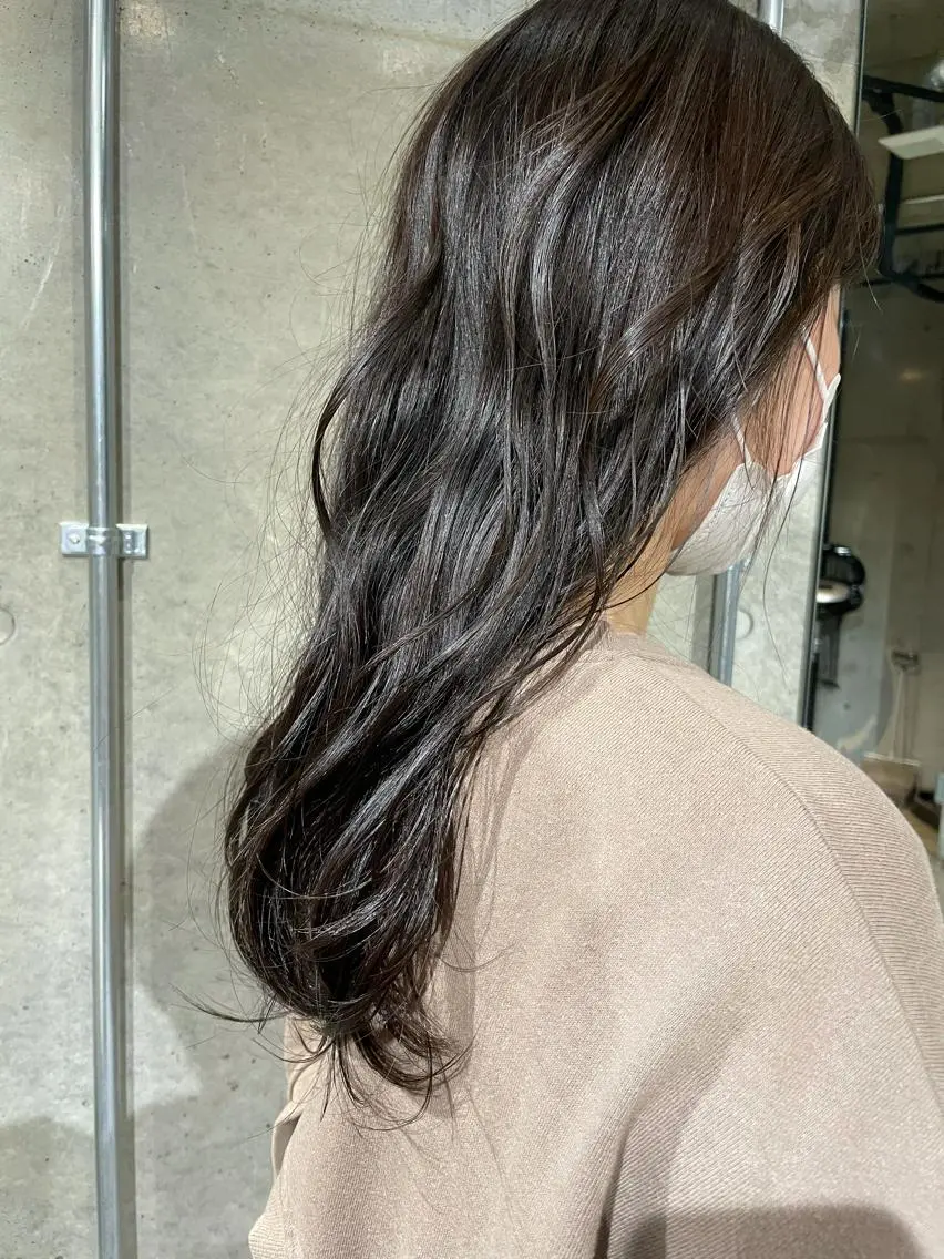 ロング カラー グレージュ カット ヘアカラー トリートメント mizuho .のヘアスタイル