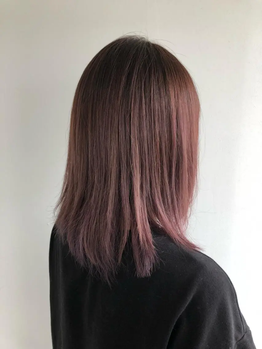 ミディアム カラー アッシュ ブリーチ ダブルカラー パープルカラー 松浦 圭希のヘアスタイル