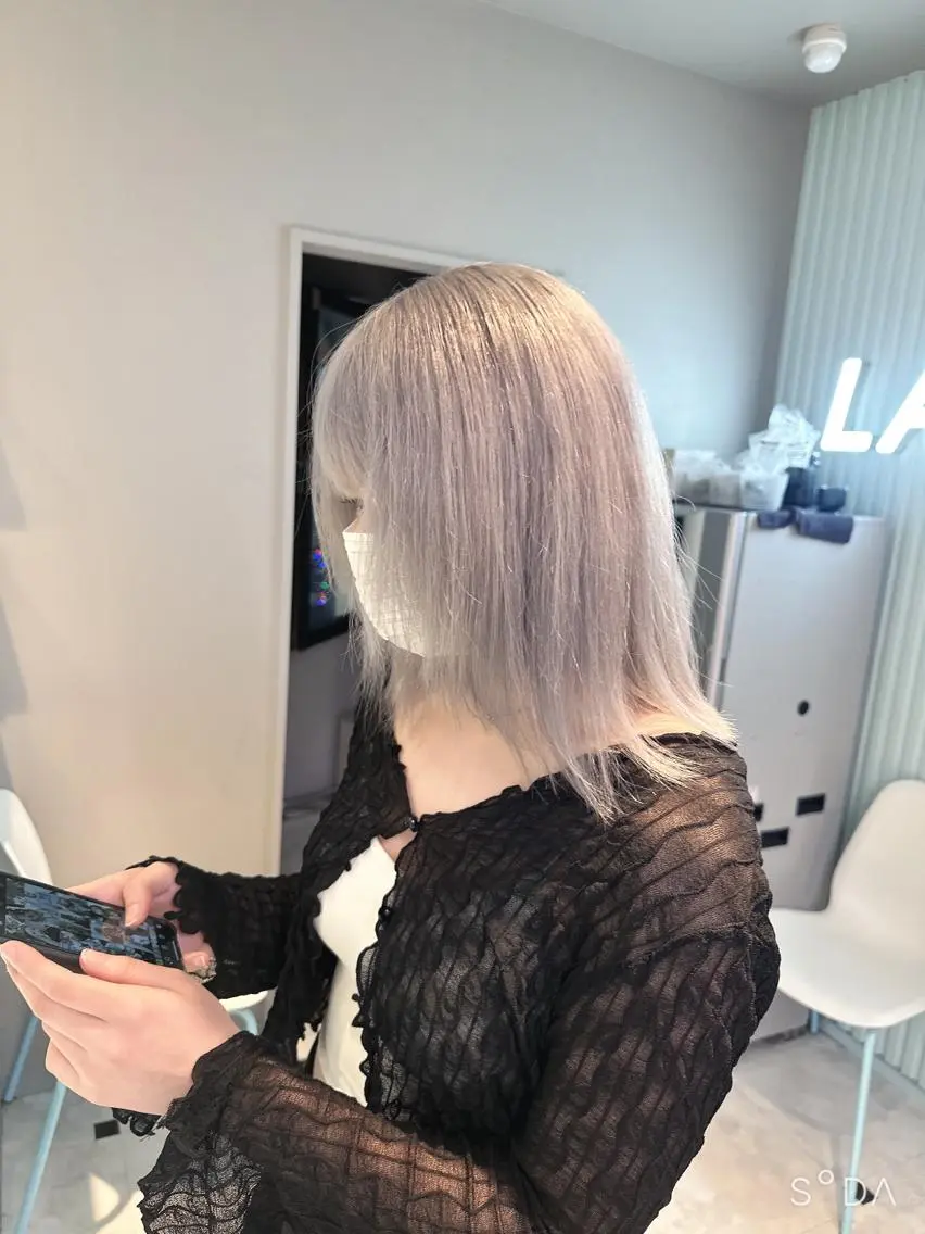 セミロング カラー ヘアカラー トリートメント ヘアセット 🪄池袋ハイトーン 🪄ブリーチカラーのヘアスタイル