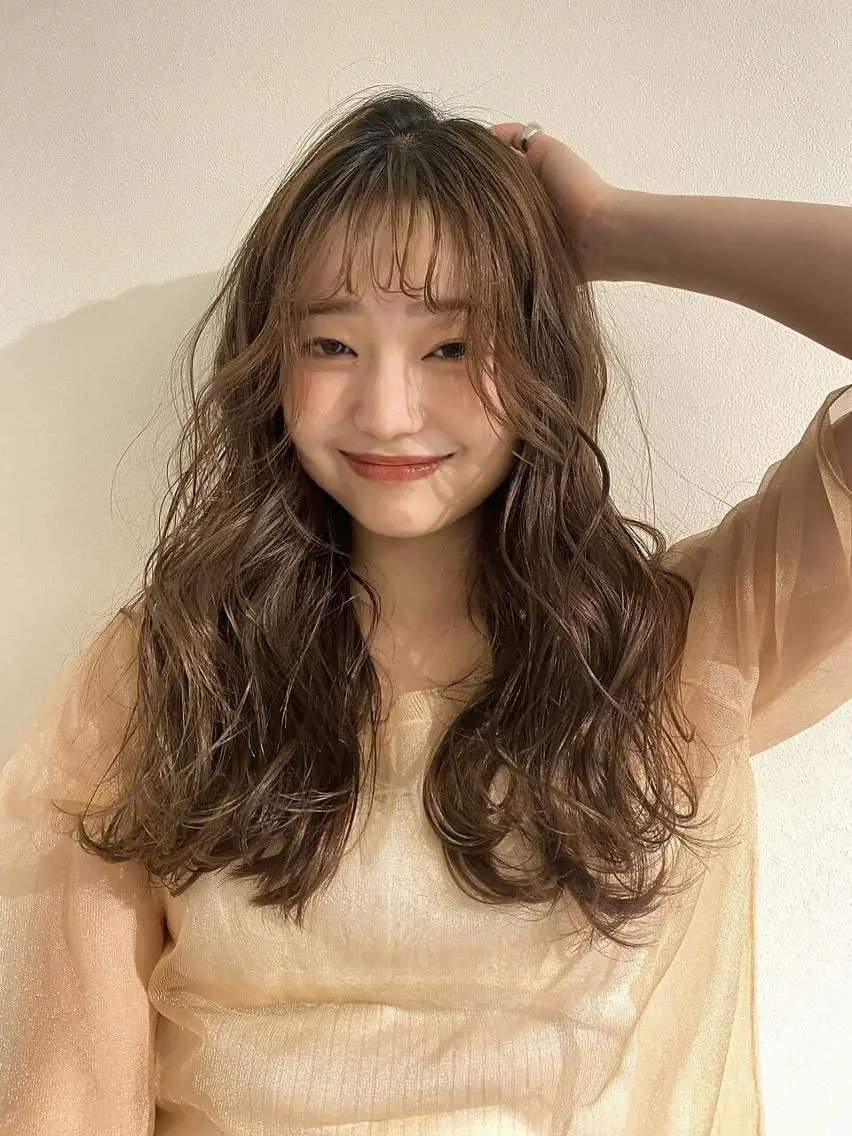 セミロング アヴァンスクロス あべのルシアス店のヘアスタイル