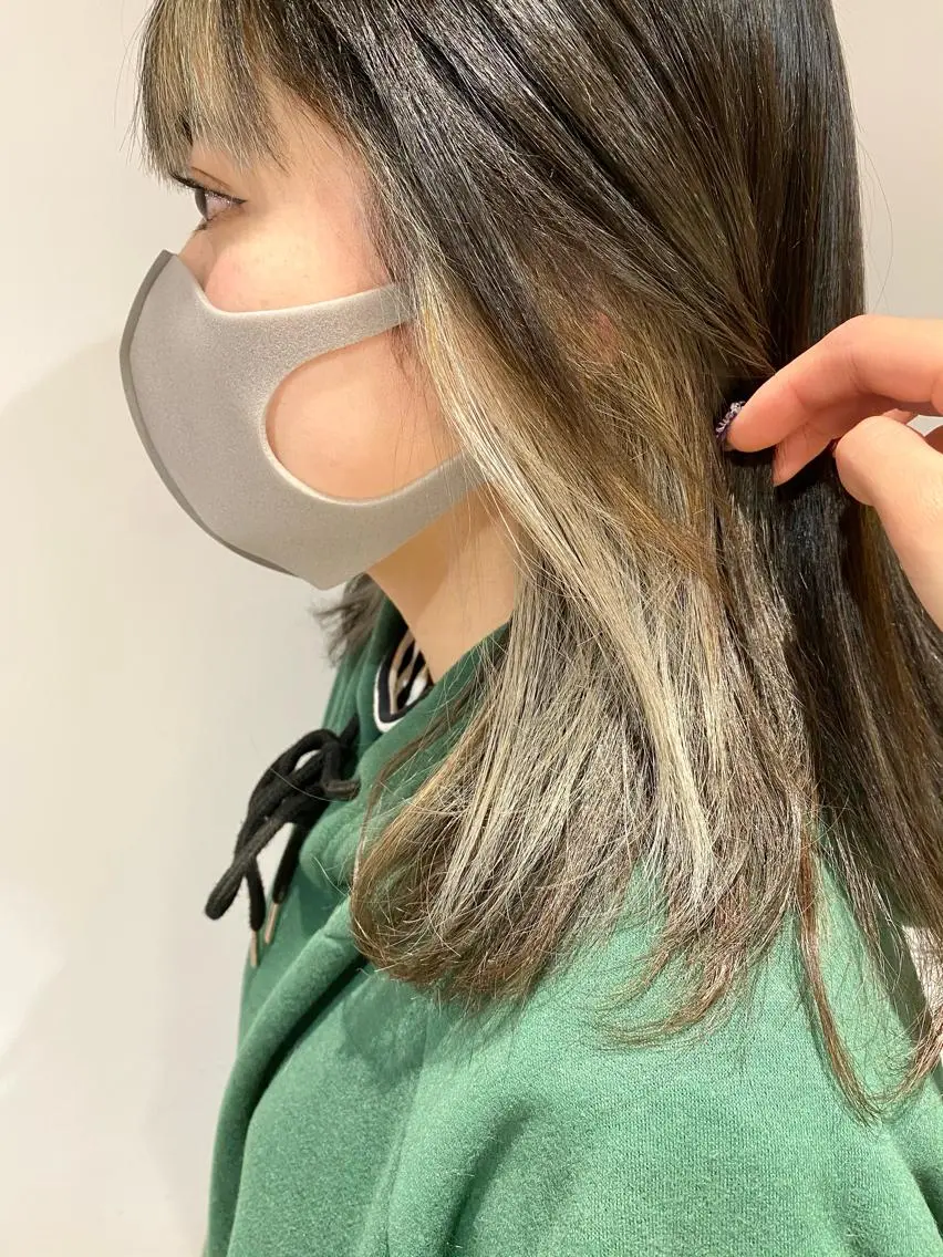セミロング カラー 🌈🌸あおき みちる🌟💗のヘアスタイル