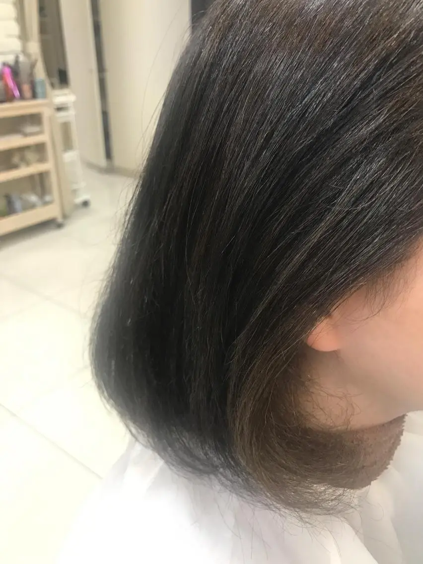 ミディアム カラー インナーカラー 【暖色カラー特化】 中山由梨のヘアスタイル