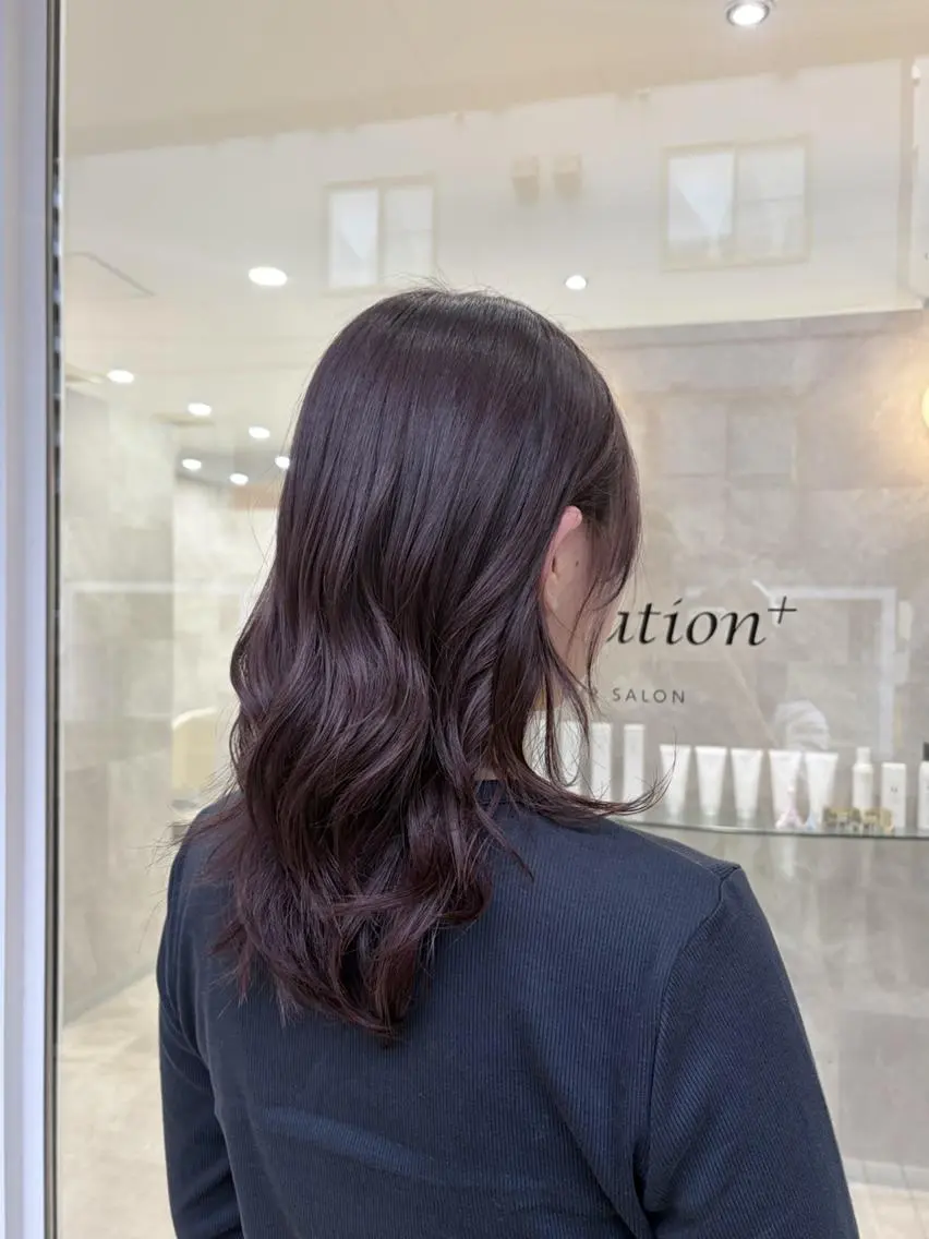 カラー ベージュカラー ブリーチ 透明感カラー ネイビーカラー オレンジ 韓国ヘアケアブリーチ 莉奈のヘアスタイル
