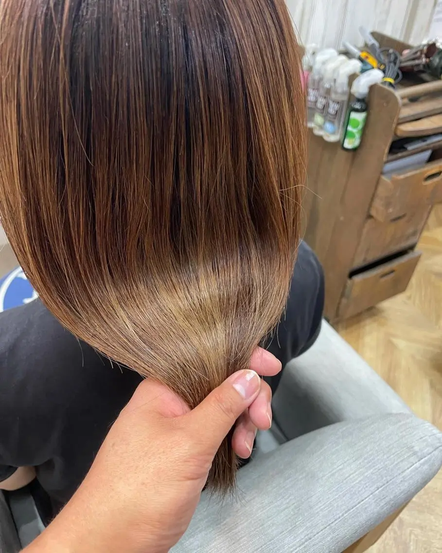 カラー パーマ ヘアアレンジ メンズ キッズ ネイル マツエク・マツパ メンズハイライト メンズインナーカラー アクアカラー ベージュカラー ハイライトカラー Saffyハリウッド トリートメント◎のヘアスタイル