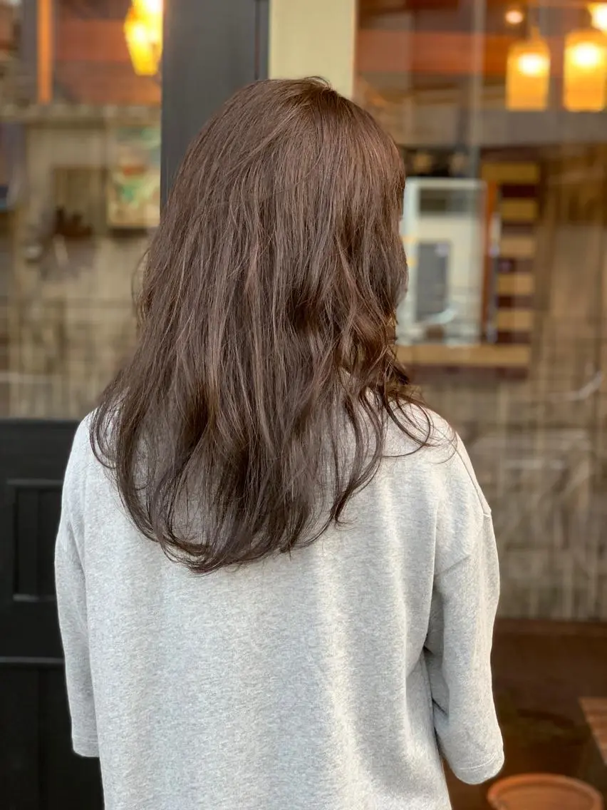 セミロング カット ヘアカラー トリートメント 亀井 崇之のヘアスタイル