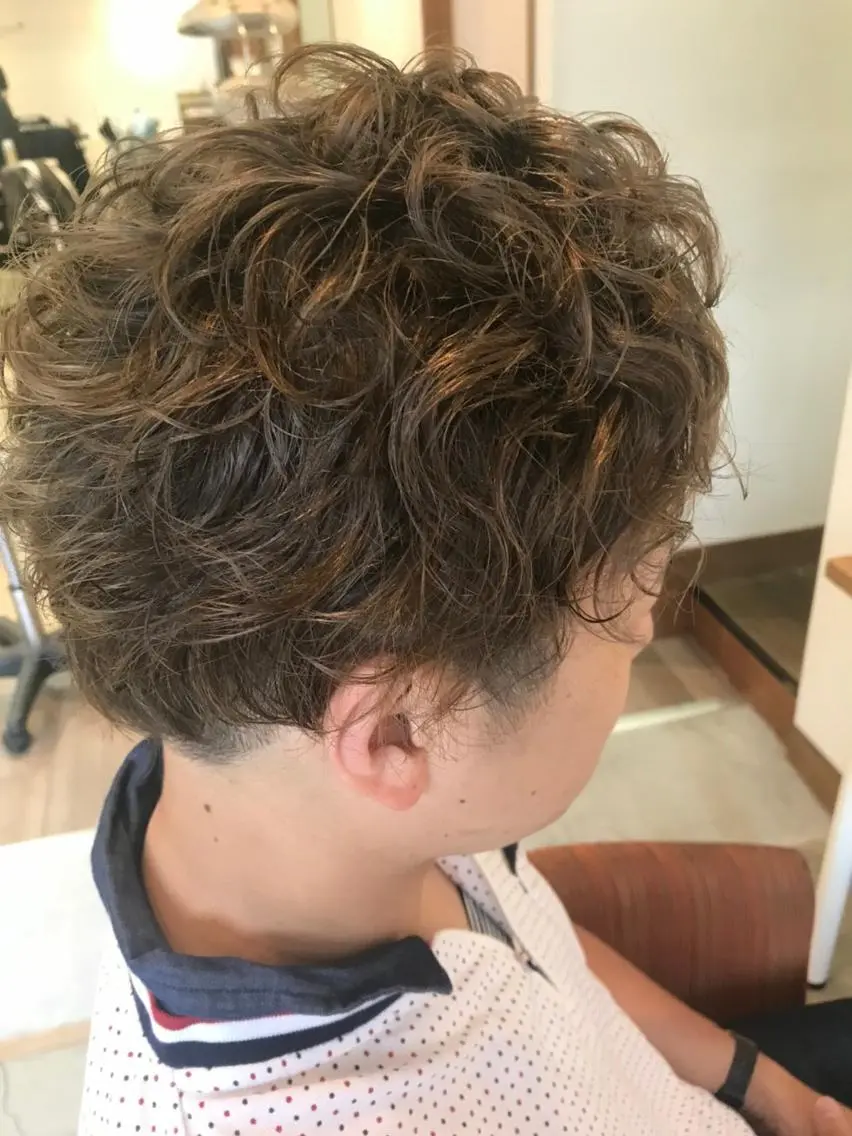 ショート メンズ メンズパーマ chill out 南塚口本店のヘアスタイル