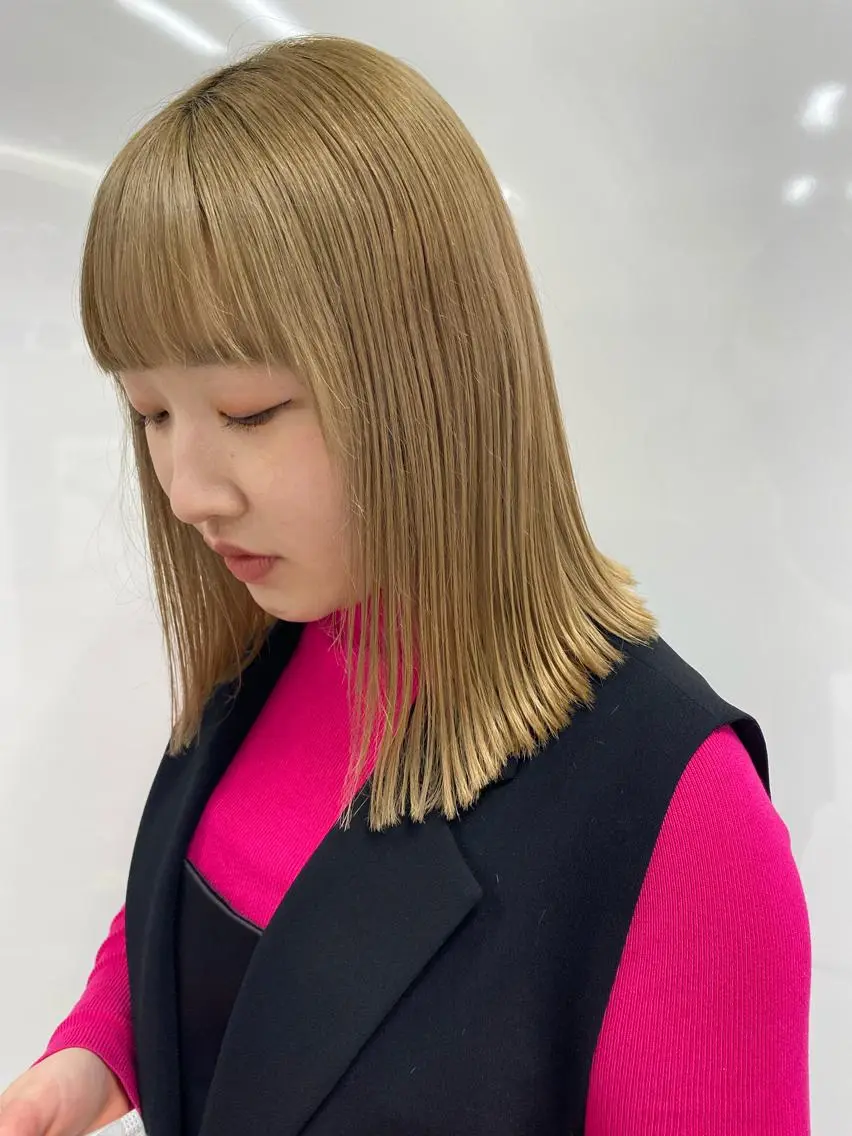 ミディアム LUVISM新潟🎀 透明感カラー/ミユのヘアスタイル