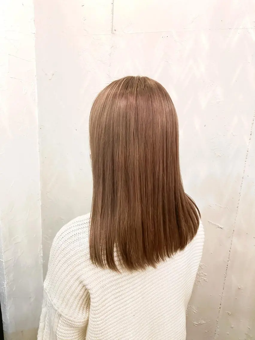 セミロング カラー ベージュカラー ブリーチ ケアブリーチ ダブルカラー イルミナカラー 桐原 竜也のヘアスタイル