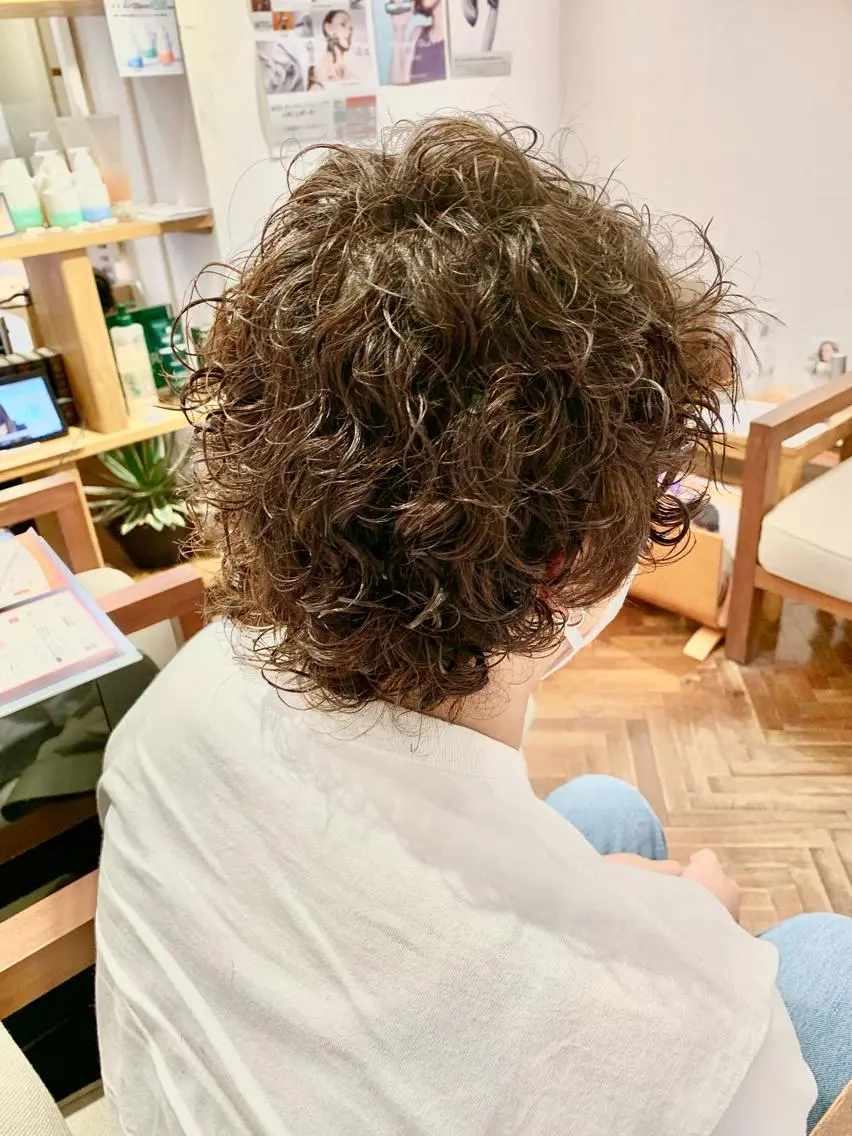 ショート パーマ ウルフカット プードルパーマ 秋山知穂🧸縮毛矯正 ショート新越谷南越谷のヘアスタイル