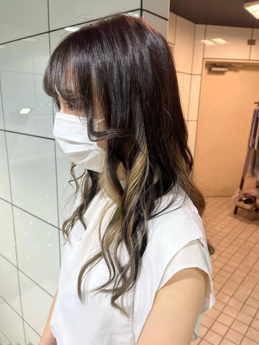 カラー ベージュカラー ブリーチ ケアブリーチ ダブルカラー イヤリングカラー ヘアカラー トリートメント カットパーマ 🌀あさみのヘアスタイル