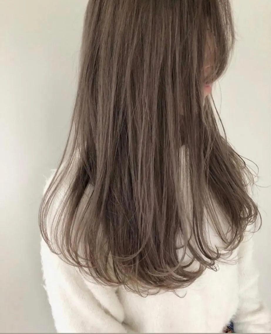 ロング カラー ヘアカラー トリートメント lucia RYOのヘアスタイル