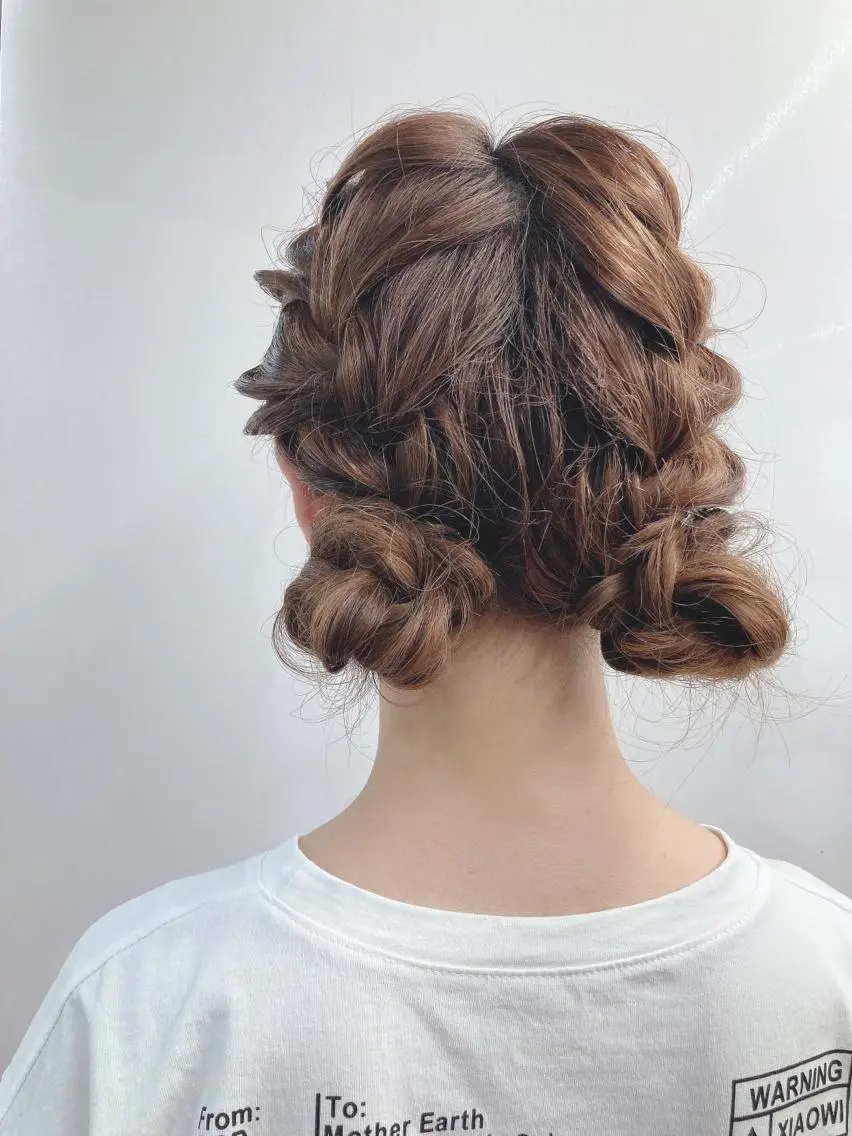 ヘアアレンジ ブリーチ&似合せボブ 田中寛十のヘアスタイル