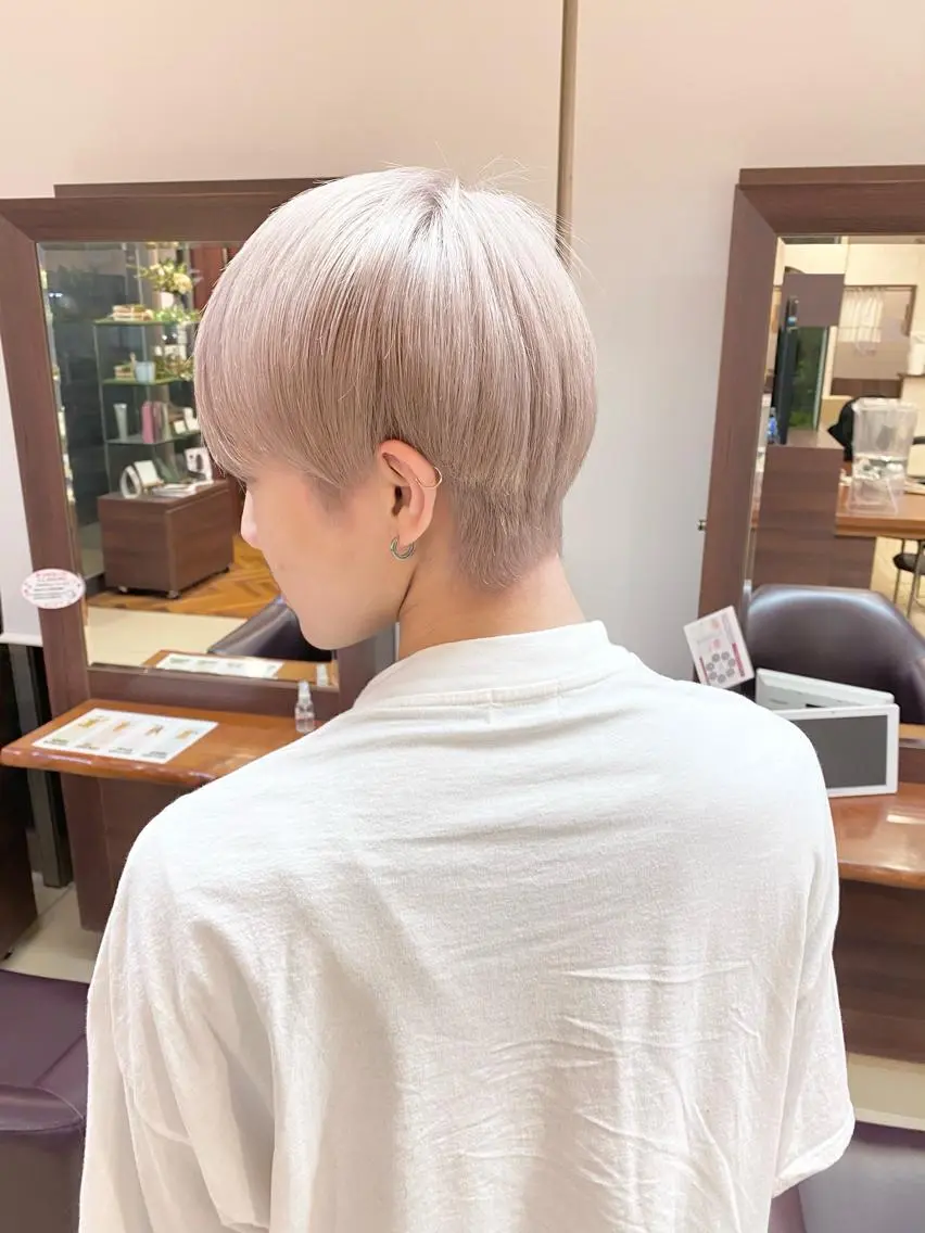 ショート カラー 谷口 優冴のヘアスタイル