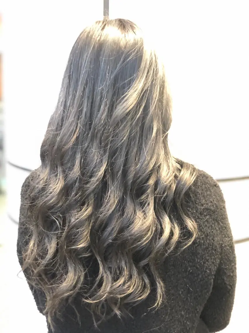 セミロング ハイライト 菊池 幹のヘアスタイル