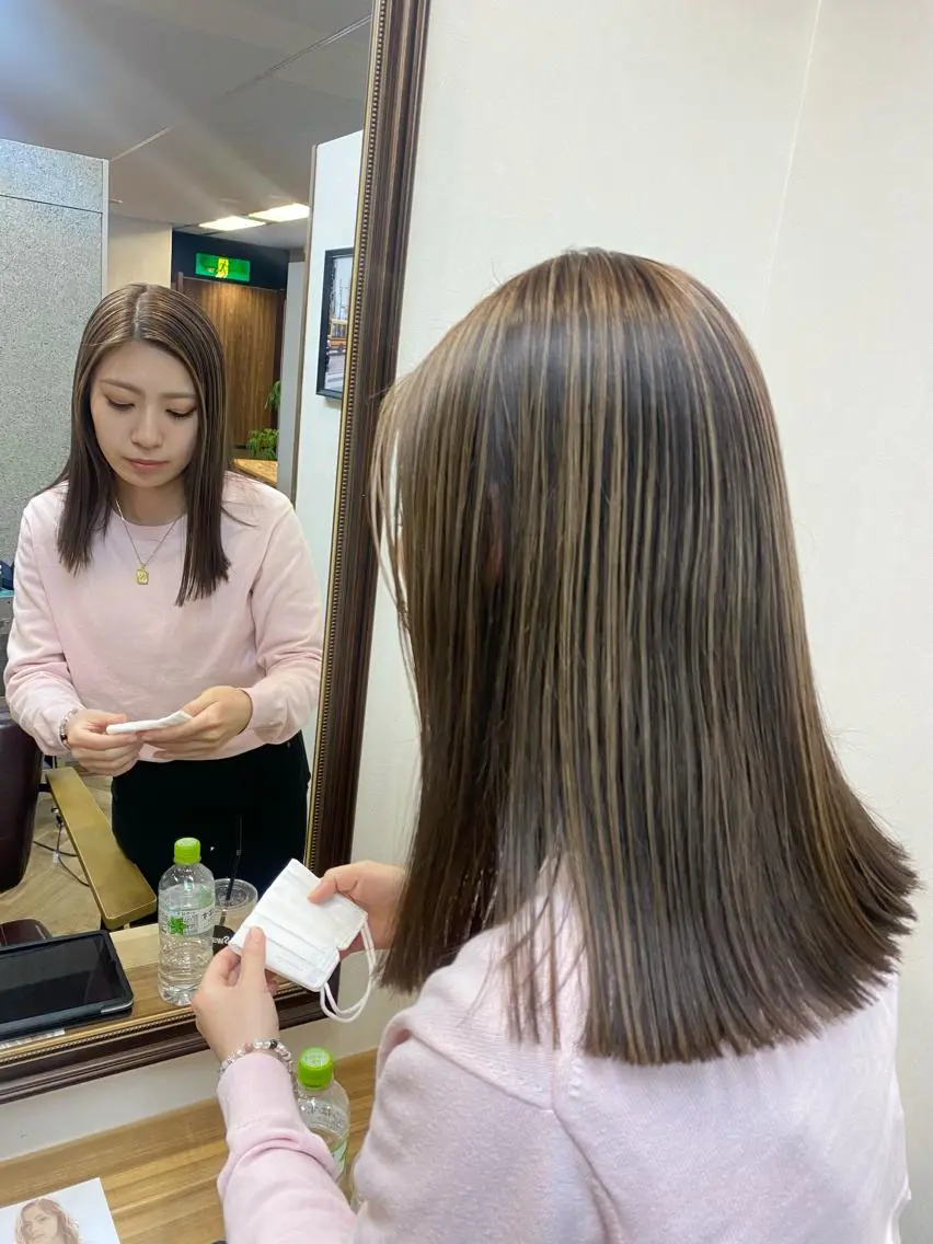 セミロング デザインカラー/ボブ ブリーチカラー/ユリのヘアスタイル