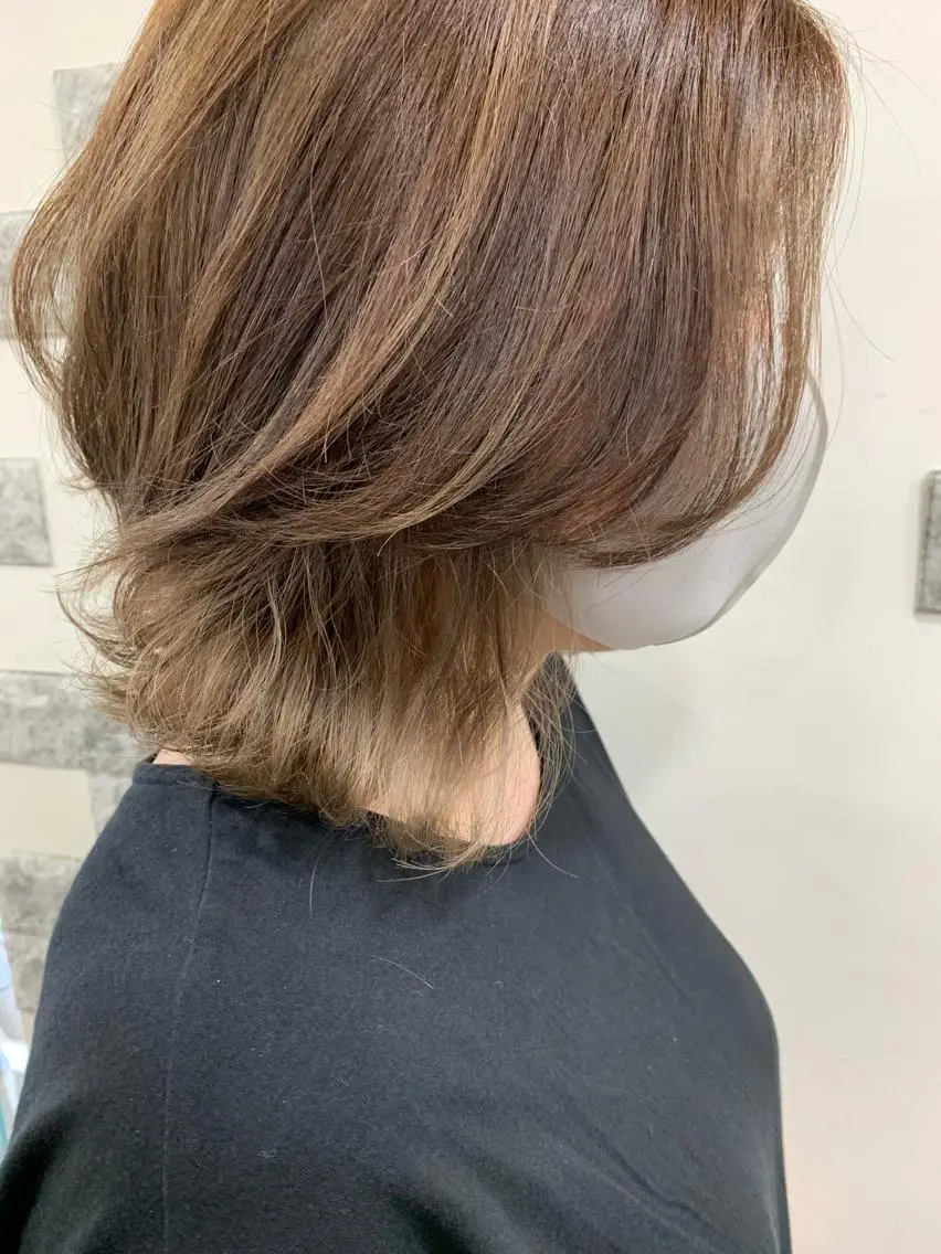 ショート カラー 薄田 珠美のヘアスタイル