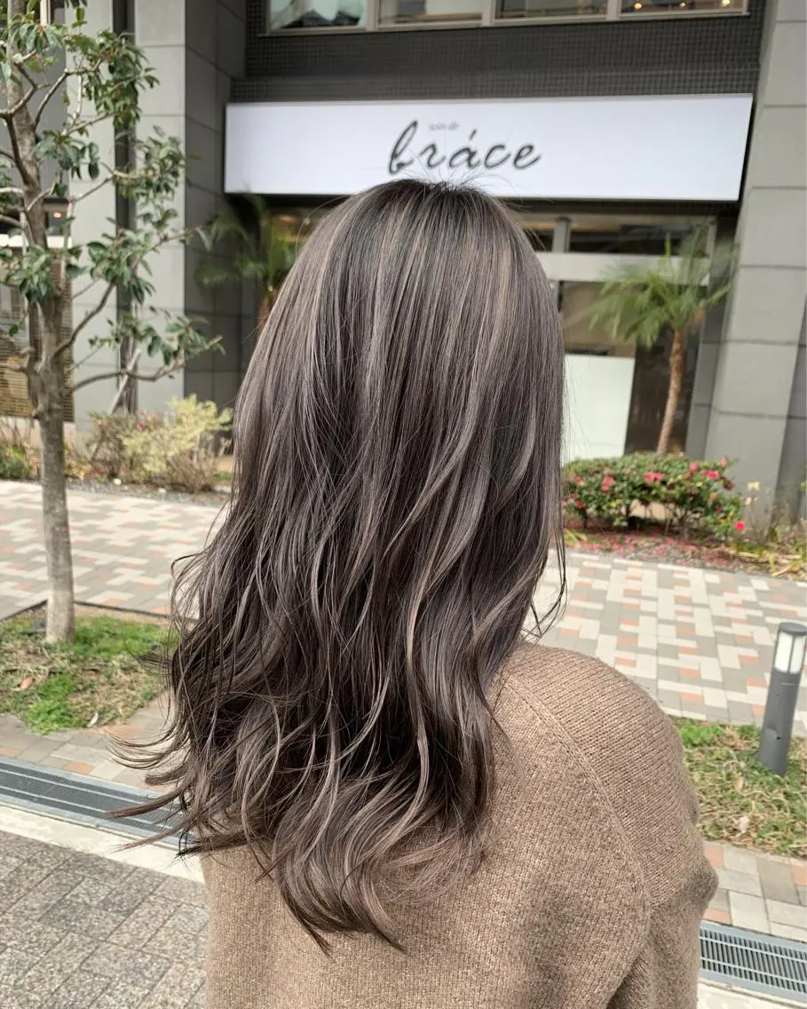 カラー ハイライトカラー レイヤー×縮毛矯正 深見 拓のヘアスタイル