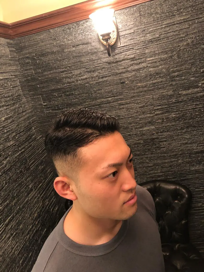 ショート メンズ フェードカット 中原 滉太のヘアスタイル