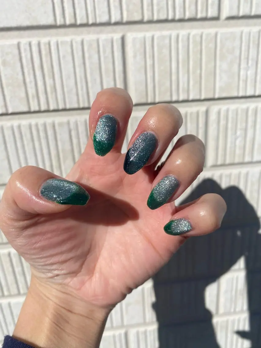 ネイル フレンチネイル ジェルネイル ガラスフレンチ グリーン マグネットネイル ハンドネイル Nail Salon Ｄream Mamのネイルデザイン