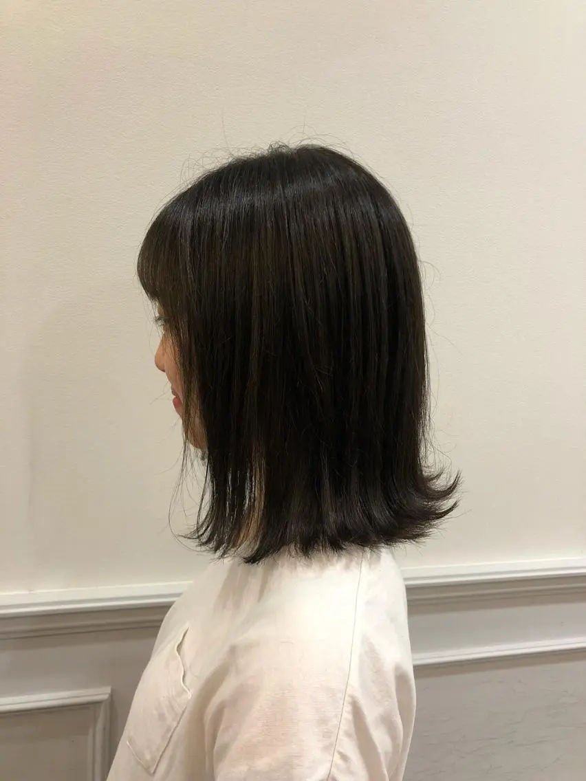 ミディアム ひろせ かなのヘアスタイル