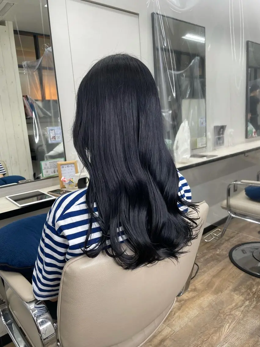 ロング カラー 黒髪 ラベンダーカラー ヘアカラー トリートメント 栄/久屋大通り/韓国 /透明感/横山🩵のヘアスタイル