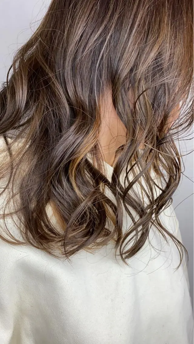 ロング カラー インナーカラー ロング ヘアカラー BROCANTE立川 karasawa.nのヘアスタイル