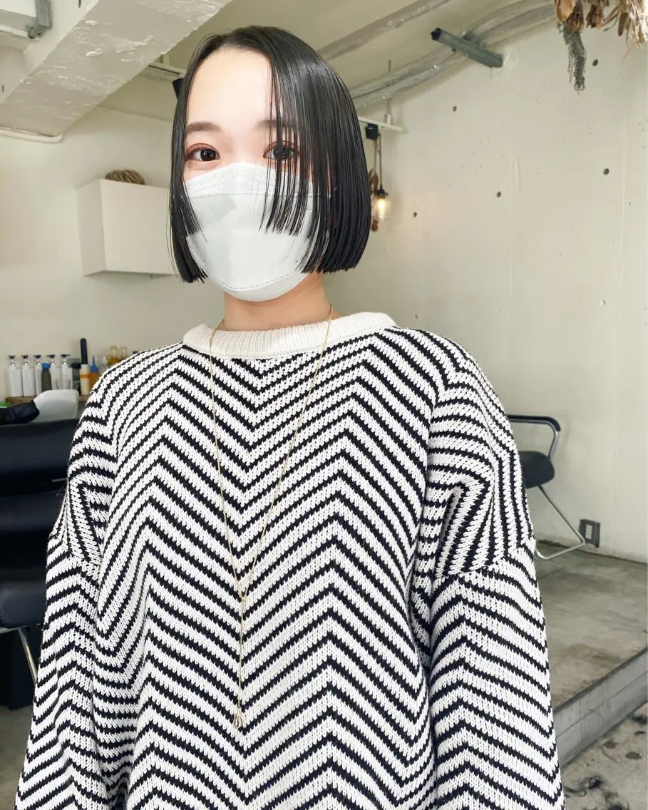 ショート カラー 切りっぱなしボブ ボブ サイドバング カット ヘアカラー トリートメント パーマ美容師 hanaのヘアスタイル