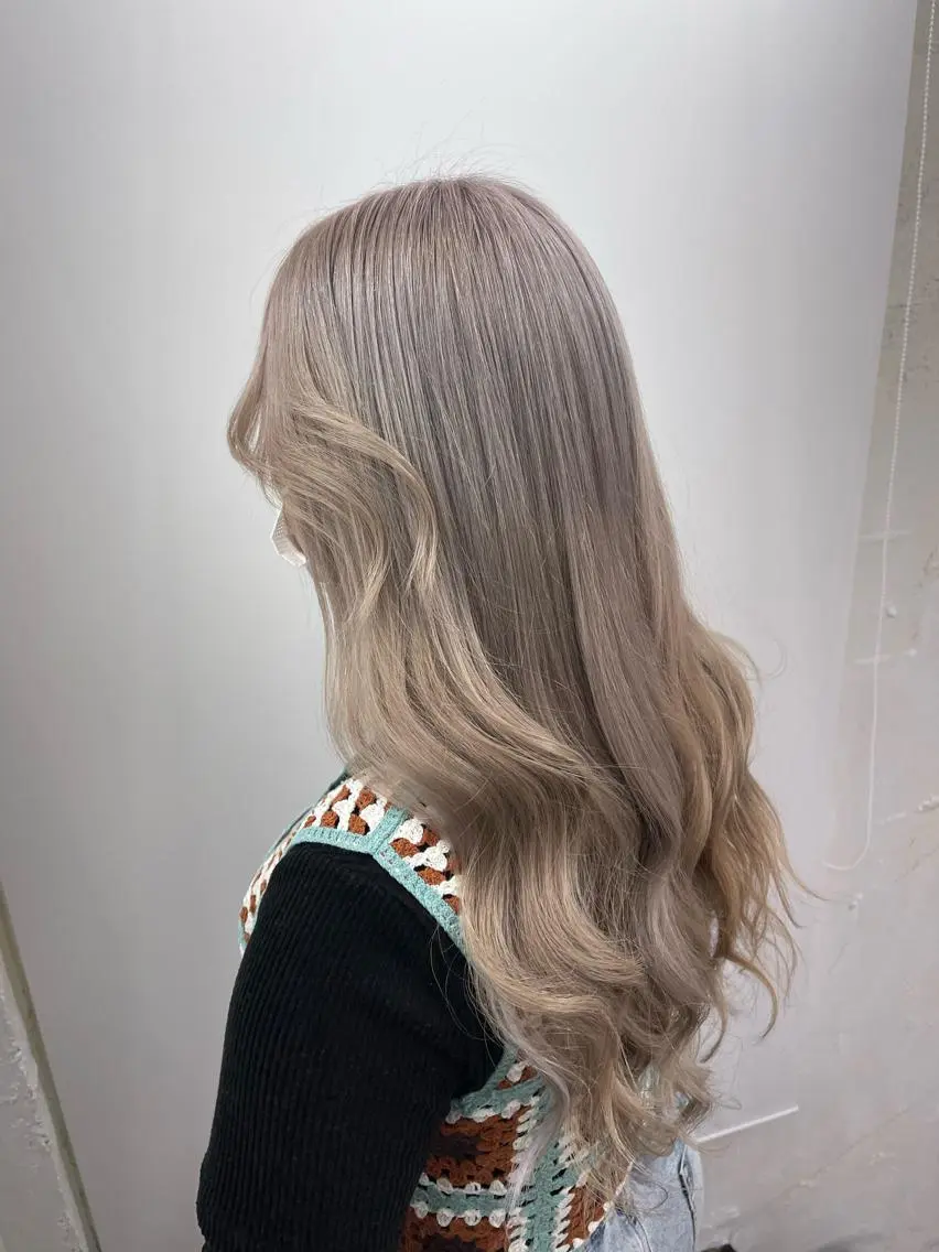 ロング カラー ヘアアレンジ ブリーチ ハナ💎中韓/艶髪 ハイトーン/エクステのマツエク・マツパデザイン