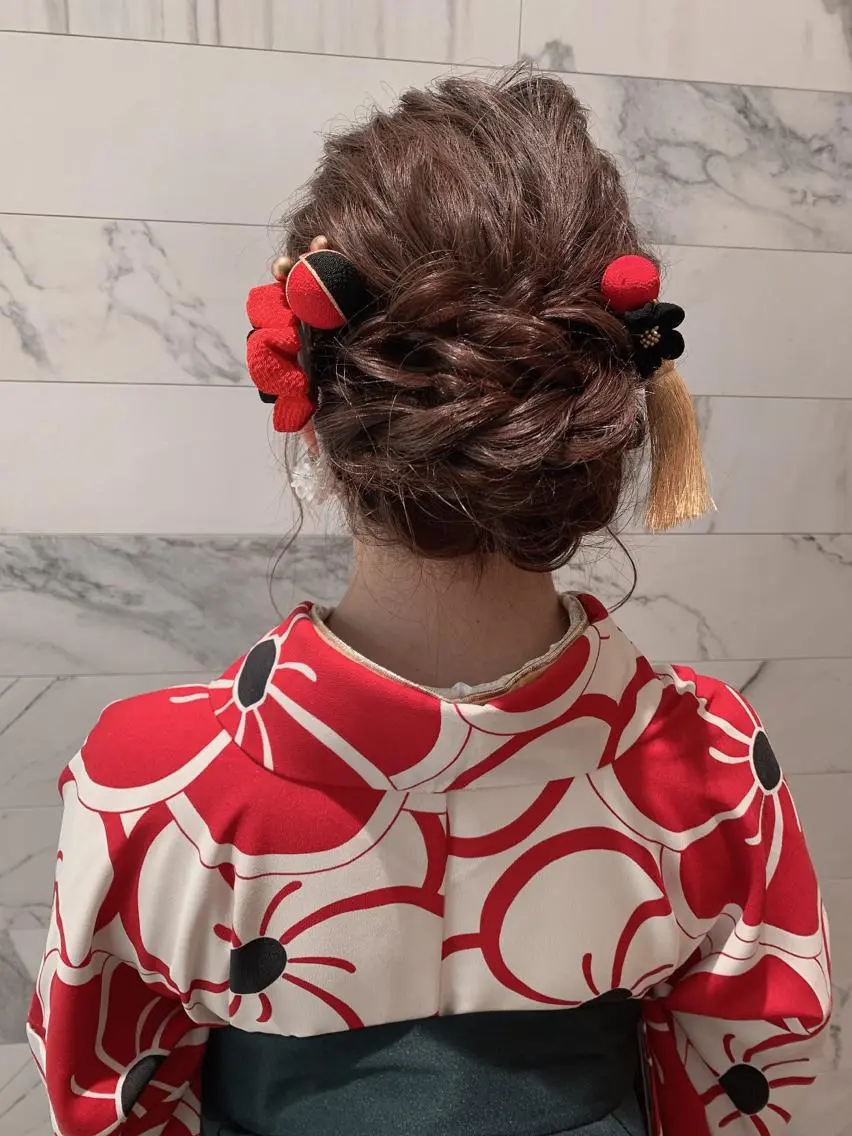 ロング ヘアアレンジ ロング 髪飾り 🦖鶴岡 香純🦖のヘアスタイル