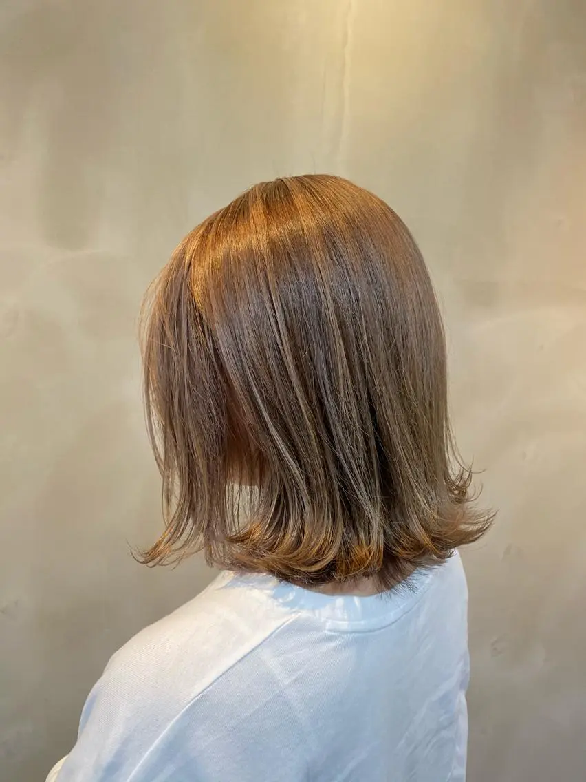 ミディアム カラー ベージュカラー ブリーチ ミルクティーベージュ ヘアカラー トリートメント Sail 【セイル】のヘアスタイル