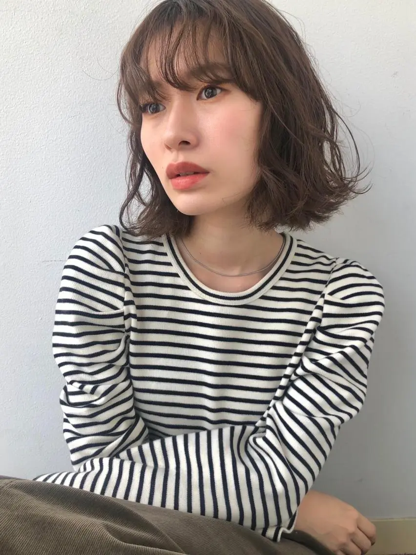 ミディアム 西村 唯楓のヘアスタイル