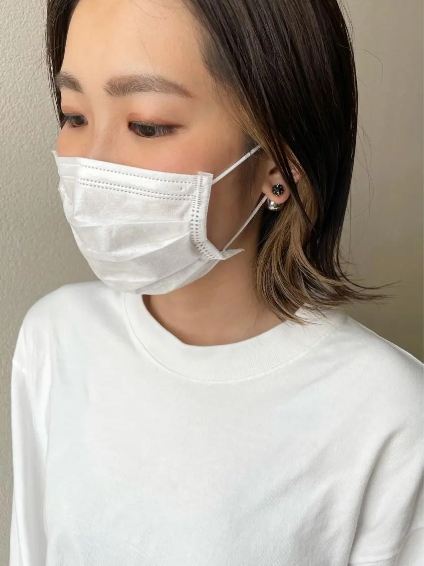 ショート カラー アッシュ アッシュブラウン ベージュカラー ブラウンカラー イヤリングカラー 沢田 瞳のヘアスタイル