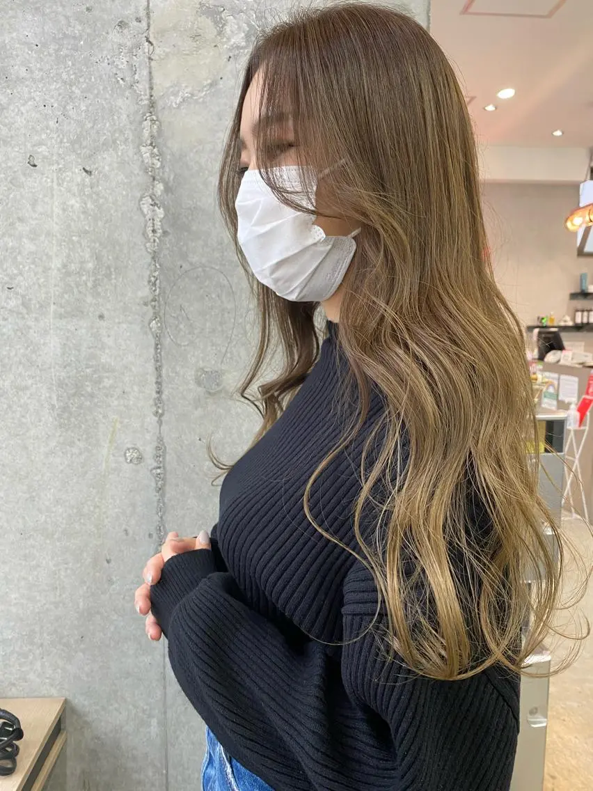 ロング カラー イルミナカラー トリートメント ヘアカラー レイヤーカット🪽 MARINA🦩のヘアスタイル